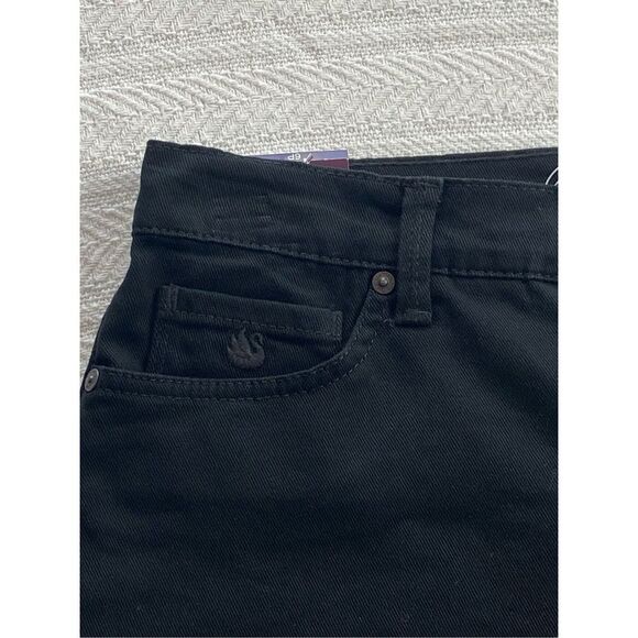 GLORIA VANDERBILT SIZE 6P AMANDA BLACK SHORTS - Picture 5 of 9